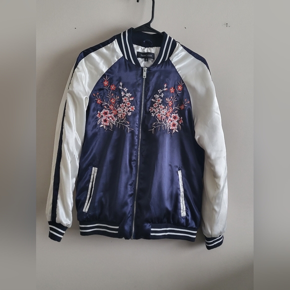 NEW LOOK JACKET - Picture 2 of 6